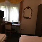 Zur Sonne Winzenhohl Hotel