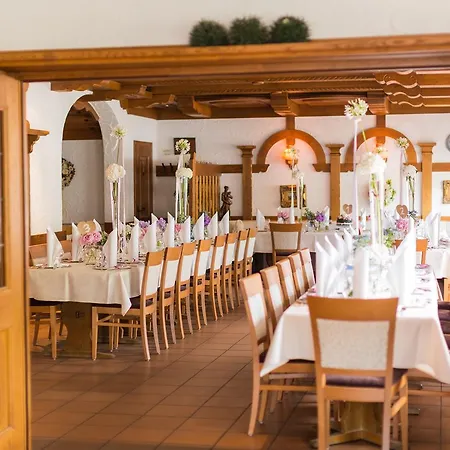 Zur Sonne Winzenhohl Hotel